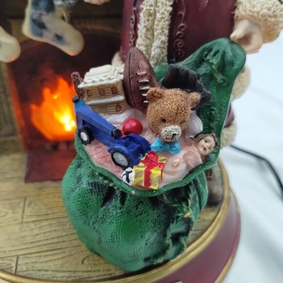 Collectible Thomas Kinkade The Light Of Christmas Illuminated Santa W/ Adapter - Picture 7 of 16